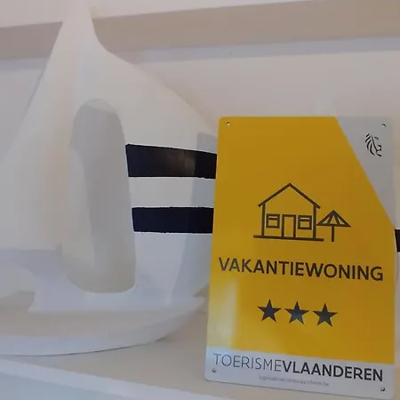 Sunny Bank Westende Zeezicht Apartamento *